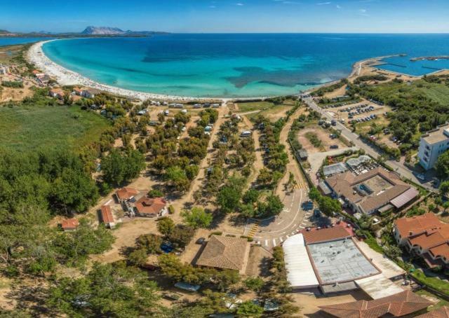 فندق Camping San Teodoro La Cinta المظهر الخارجي الصورة